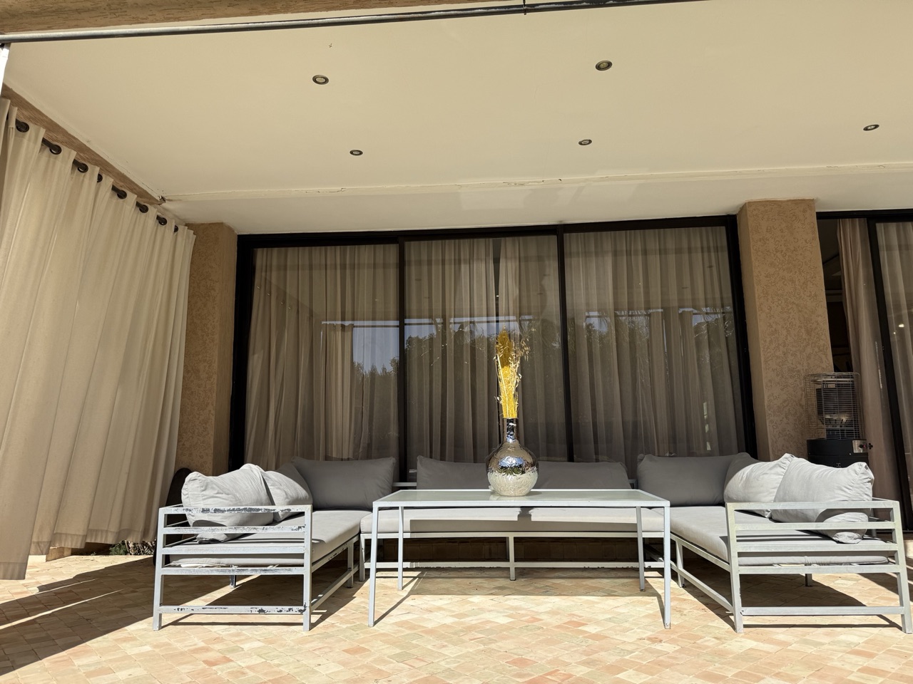 Villa Sunny — IMG_3964.jpg