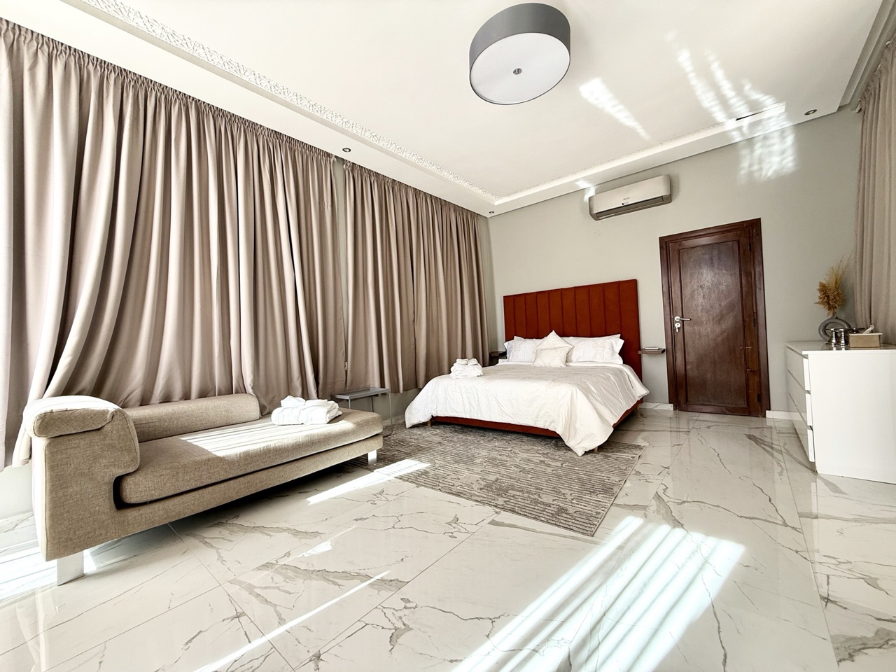 Villa Sunny — IMG_3989.jpg