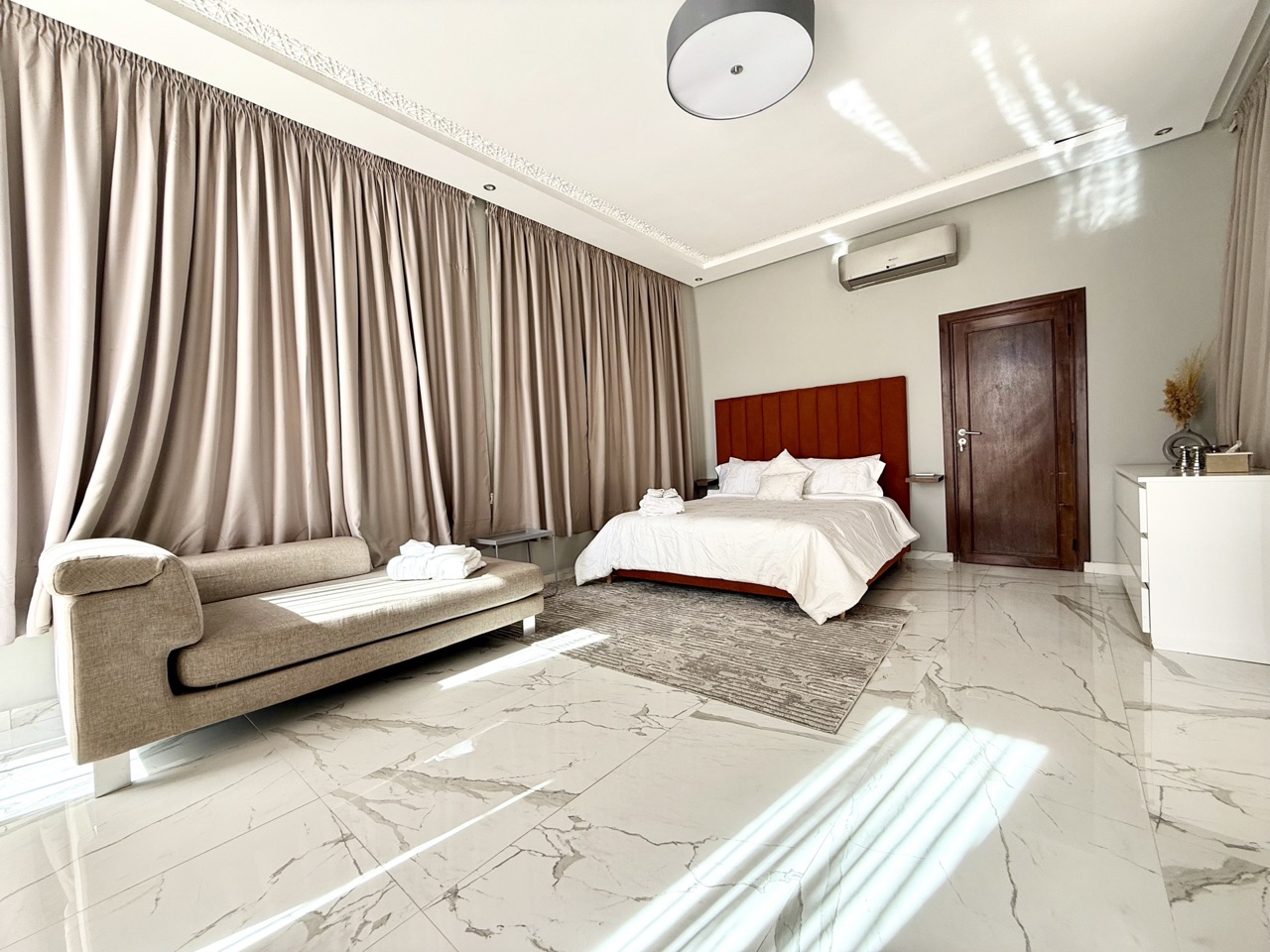 Villa Sunny — IMG_3990.jpg