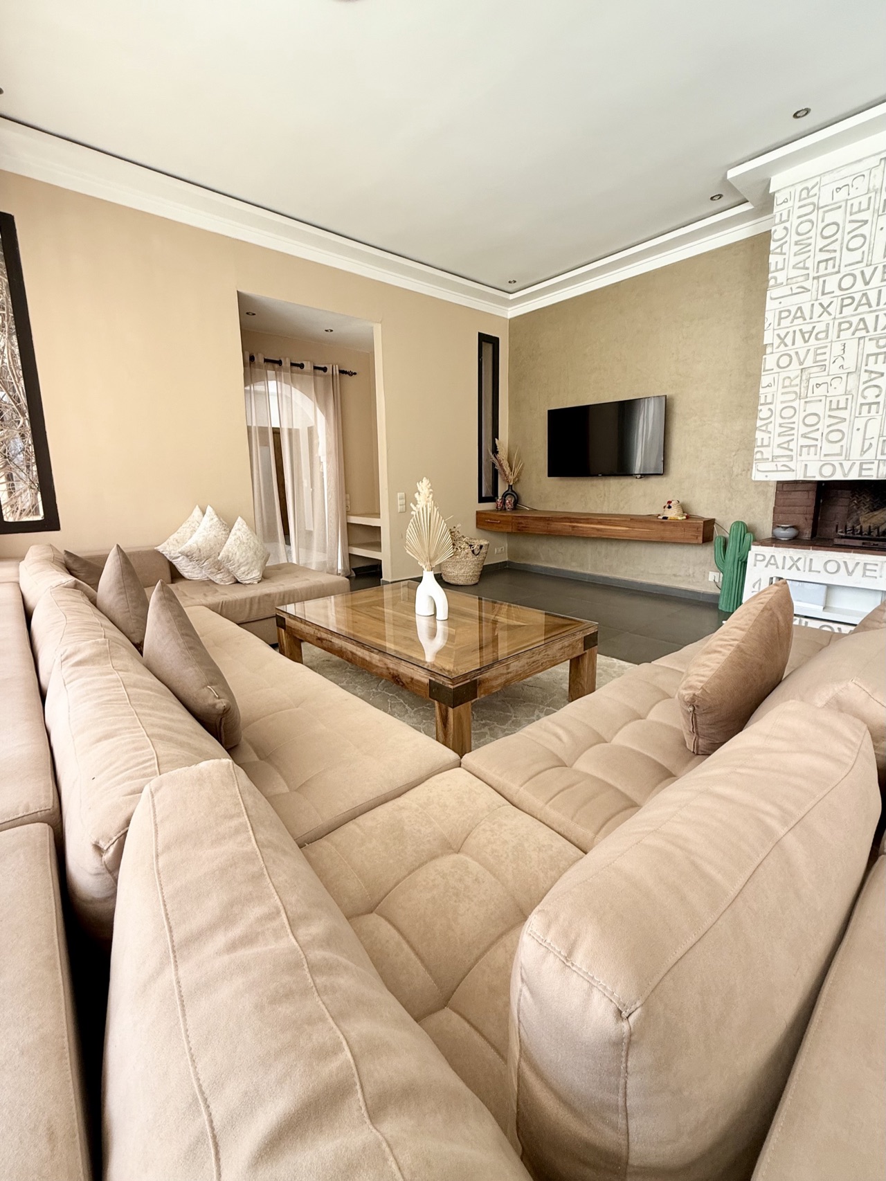 Villa Sunny — IMG_4086.jpg