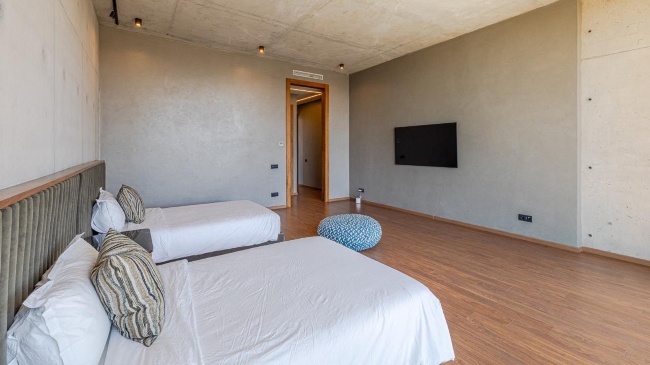 Villa Whitney — IMG_2057.JPG